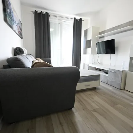 Apartman Ana Zára