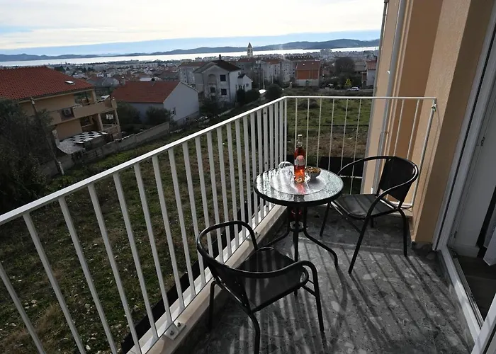 Apartment Ana *
